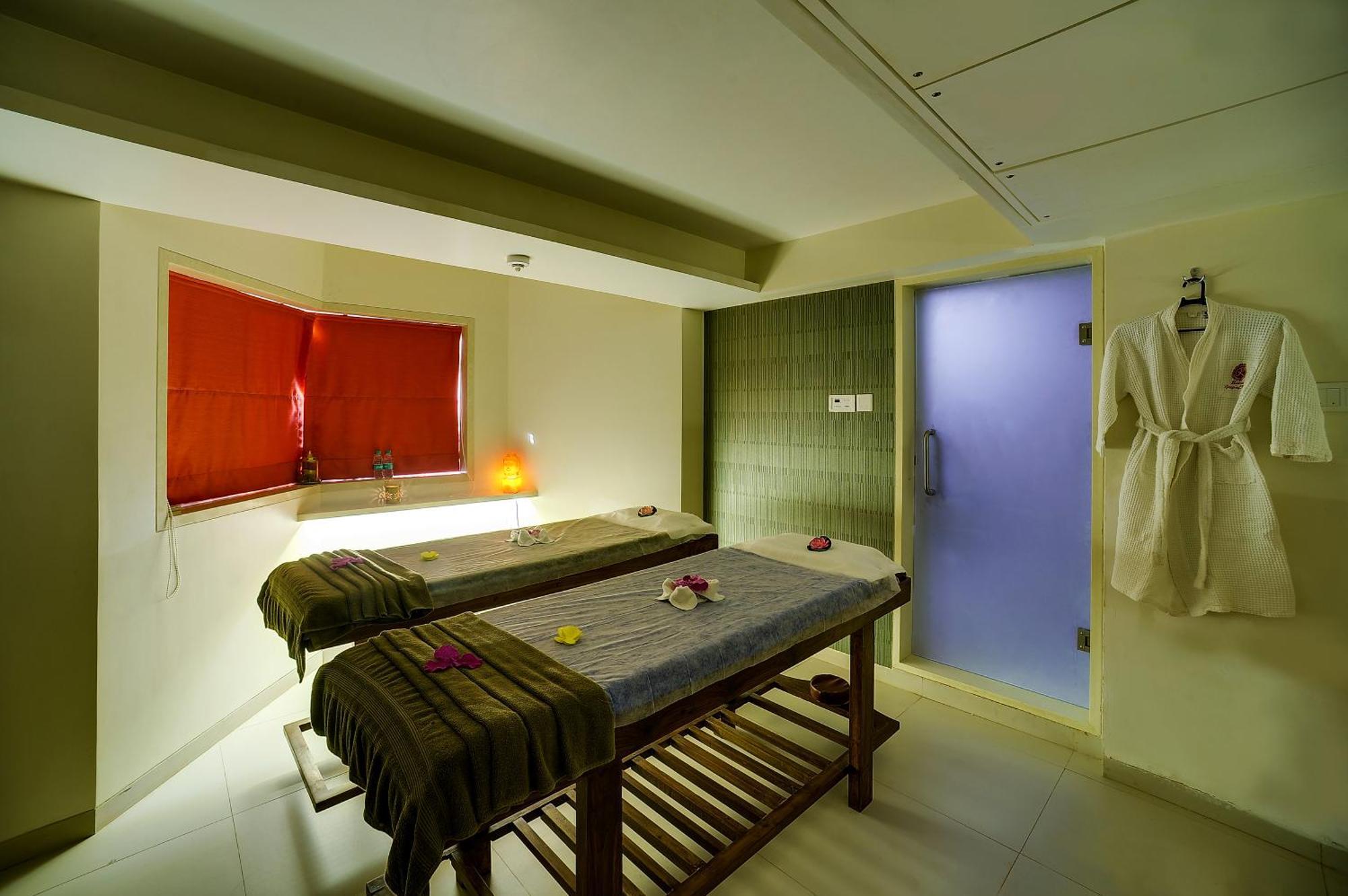 Ramee Guestline Hotel Juhu — Photos 3